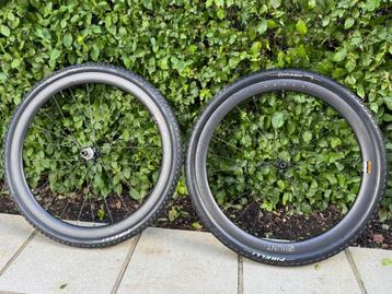 HUNT 40 CARBON GRAVEL RACE WHEELSET beschikbaar voor biedingen