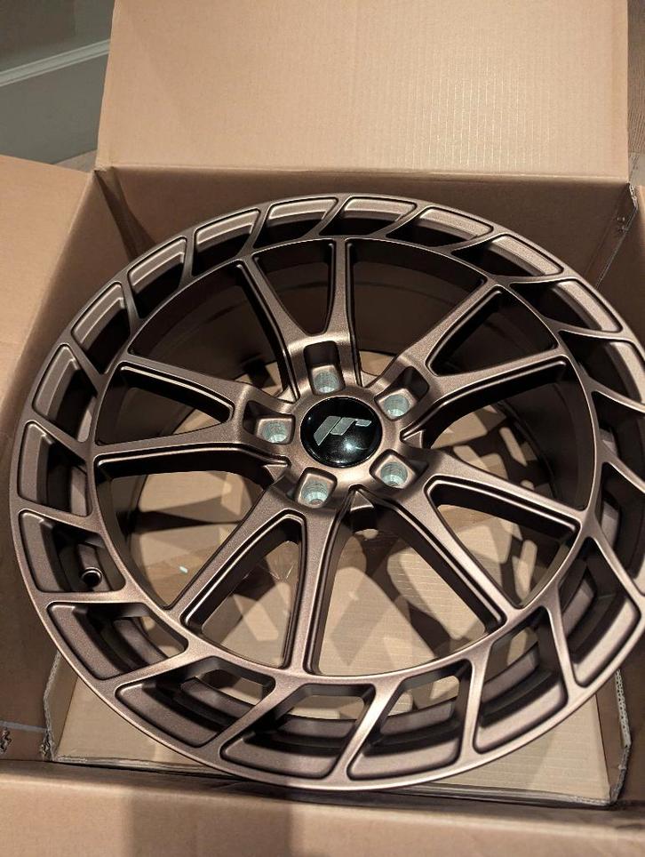 19" Japan Racing JR45, Auto-onderdelen, Banden en Velgen, Banden en Velgen, Zomerbanden, 19 inch, 235 mm, Personenwagen, Nieuw