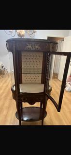 Louis XV display Cabinet, Antiek en Kunst, Antiek | Meubels | Kasten, Ophalen