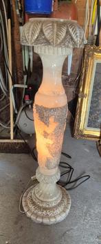 Mooi  Chinese staande lamp/zuil wiseman figuren, Antiek en Kunst, Ophalen