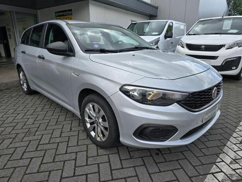 Fiat Tipo Break 1.4i 2018 Navi, Airco + Garantie, Autos, Fiat, Entreprise, Achat, Tipo, ABS, Airbags, Air conditionné, Bluetooth