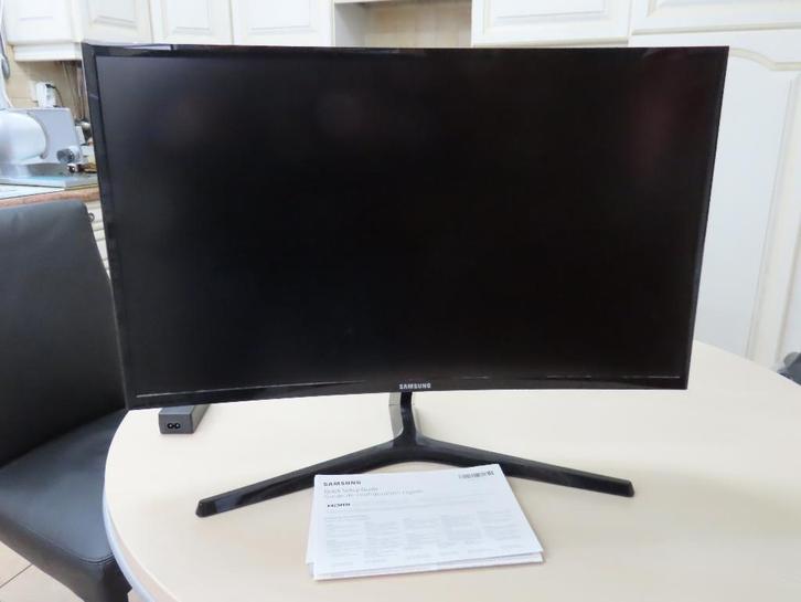 ECRAN INCURVE SAMSUNG 27 POUCES LED HD C27F396FH, Informatique & Logiciels, Moniteurs, Utilisé, DVI, HDMI, VGA, Gaming, Écran tactile