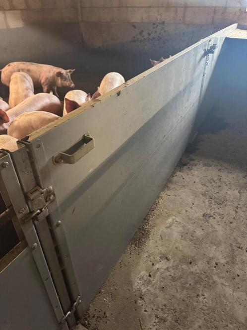 Voorfronten 2,20 [352], Dieren en Toebehoren, Stalling en Weidegang