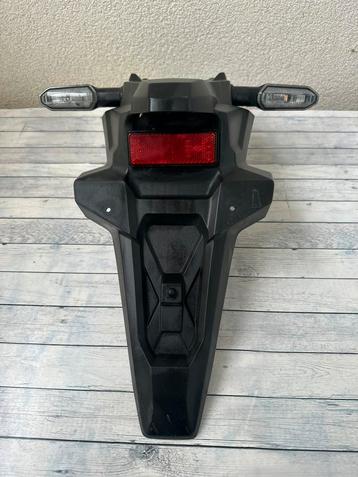 Support plaque + clignotant honda crf 1100 africa twin beschikbaar voor biedingen