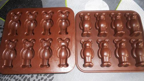 Kleine mannetjes gemaakt van ijs, chocolade..., Hobby en Vrije tijd, Taarten en Cupcakes maken, Nieuw, Bakvorm, Cupcakes, Ophalen of Verzenden