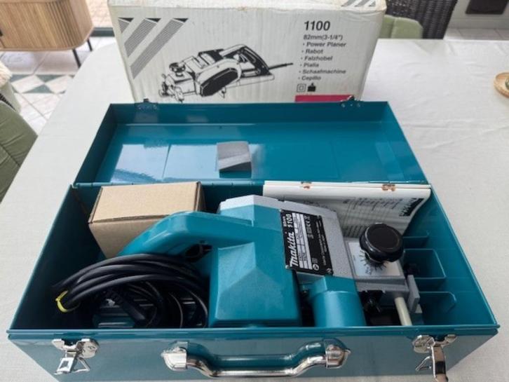 Makita schaafmachine 1100 in koffer 82mm NIEUW, Doe-het-zelf en Bouw, Gereedschap | Handgereedschap, Nieuw, Ophalen