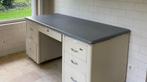 vintage metalen bureau met zachte desk, Huis en Inrichting, Gebruikt, Ophalen, Bureau
