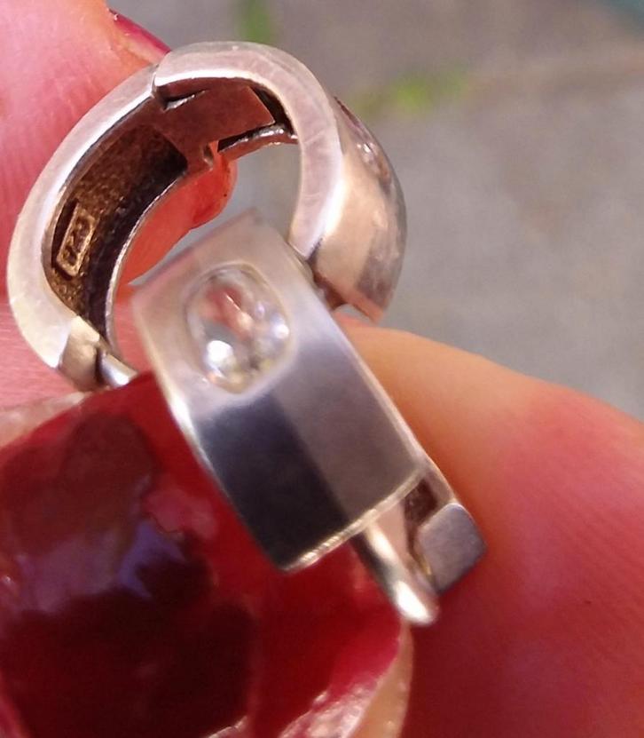 Prachtige oude Oorbellen., Handtassen en Accessoires, Oorbellen, Nieuw, Verzenden