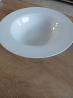 Beau plats en borcelaine neuve, Antiek en Kunst, Antiek | Keramiek en Aardewerk, Ophalen of Verzenden