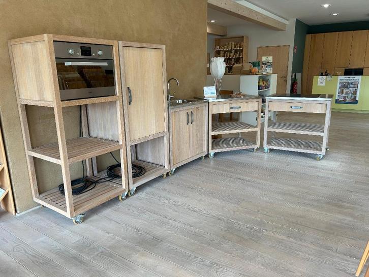 Modulaire keuken in massieve eik, NIEUW uit toonzaal, Huis en Inrichting, Keuken | Keukenelementen, Nieuw, Minder dan 100 cm, 200 cm of meer