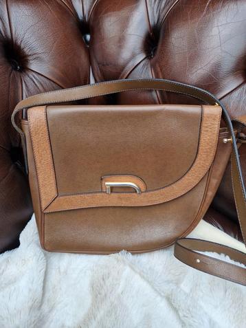 Heel mooie vintage crosbody van Delvaux beschikbaar voor biedingen