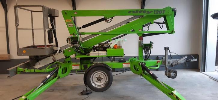 HOOGWERKER NIFTY LIFT AANHANGERHOOGWERKER TE KOOP, Zakelijke goederen, Machines en Bouw | Liften, Steigers en Ladders, Ophalen
