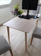 tafel en 4 stoelen, Zo goed als nieuw, Ophalen