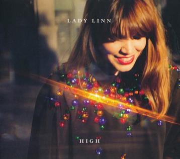 Lady Linn – High beschikbaar voor biedingen