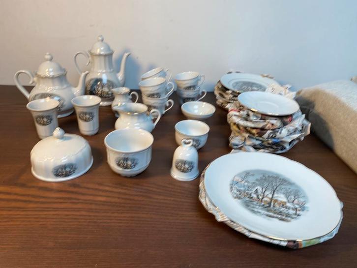 Vintage Bareuther Waldsassen servies - Avon editie, Antiek en Kunst, Antiek | Servies compleet, Ophalen