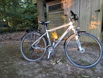 Cube Travel M beschikbaar voor biedingen