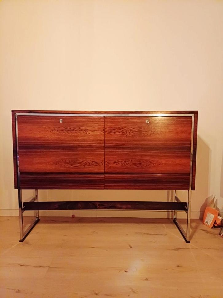 Vintage highboard, Maison & Meubles, Armoires | Dressoirs, Enlèvement