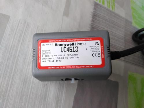 Moteur pour vanne Honeywell VC4613 230 V Neuf, Doe-het-zelf en Bouw, Verwarming en Radiatoren, Nieuw, Overige typen, Ophalen of Verzenden