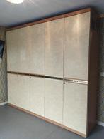 kleerkast 5 deuren - gratis, Huis en Inrichting, Ophalen, Gebruikt