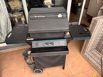 Gasbarbecue (gasfles en waarborgkaart twv €40 incluis) beschikbaar voor biedingen