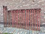 Schoren / stutten / stempels / 24 stuks met stapelrek, Ophalen, Gebruikt, IJzer