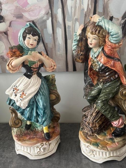 Paar Italiaanse beeldjes uit de jaren 1960, Antiek en Kunst, Antiek | Keramiek en Aardewerk, Ophalen