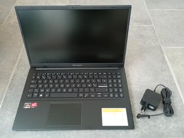 Asus Vivobook 15", Computers en Software, Windows Laptops, Ophalen of Verzenden, Gebruikt
