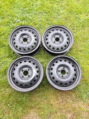 jantes nissan 15 pouces 4 x 100 beschikbaar voor biedingen