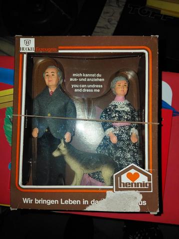 Hückel poppenset beschikbaar voor biedingen