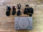 Playstation 1 + 6 games, Games en Spelcomputers, Ophalen, Gebruikt, Met 1 controller, Met games