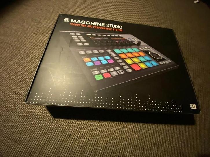 Native Instruments Maschine Studio mk2+ Komplete 11 Ultimate, Audio, Tv en Foto, Professionele apparaten, Zo goed als nieuw, Audio
