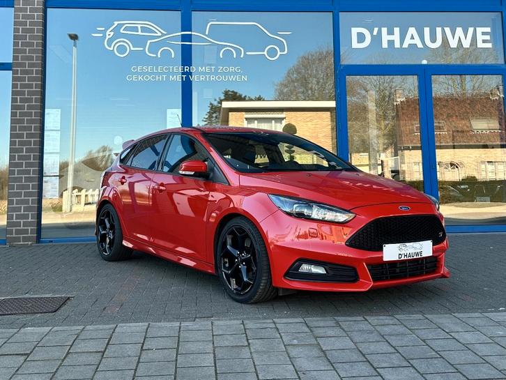 Ford Focus ST3 *Recaro*Camera*AppleCarPlay*, Auto's, Ford, Bedrijf, Te koop, Focus, ABS, Achteruitrijcamera, Adaptieve lichten