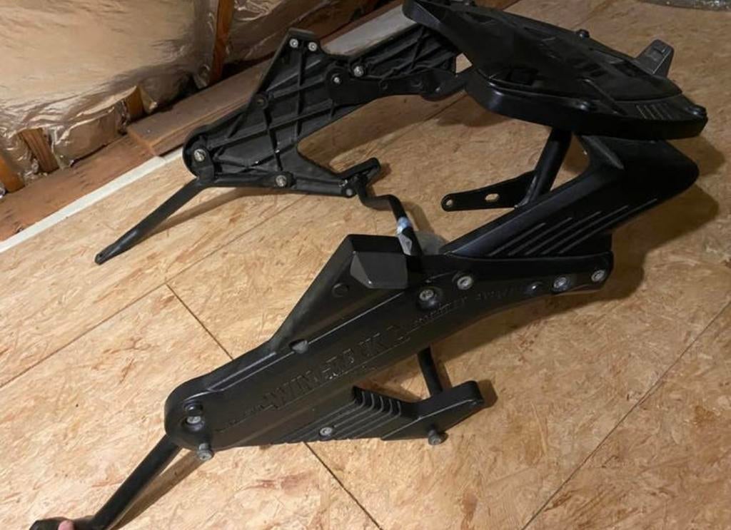 Suzuki bandit kofferrek ( zonder koffers), Motoren, Ophalen of Verzenden, Zo goed als nieuw