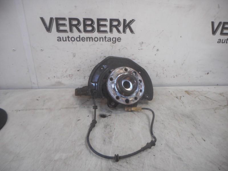 MOYEU DE ROUE AVANT GAUCHE Opel Vectra B Caravan (31), Utilisé, Opel