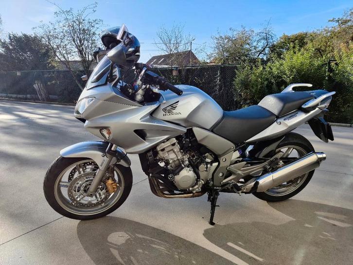 Honda CBF 1000 A. In uitstekende staat!, Motoren, Motoren | Honda, Particulier, Toermotor, meer dan 35 kW, 4 cilinders, ABS, Ophalen