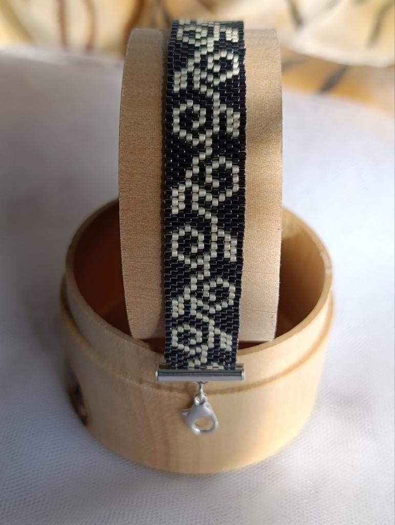 Bracelet femme fait main en tissage de perles miyuki ajustab, Neuf, Avec bracelets à breloques ou perles, Argent, Noir