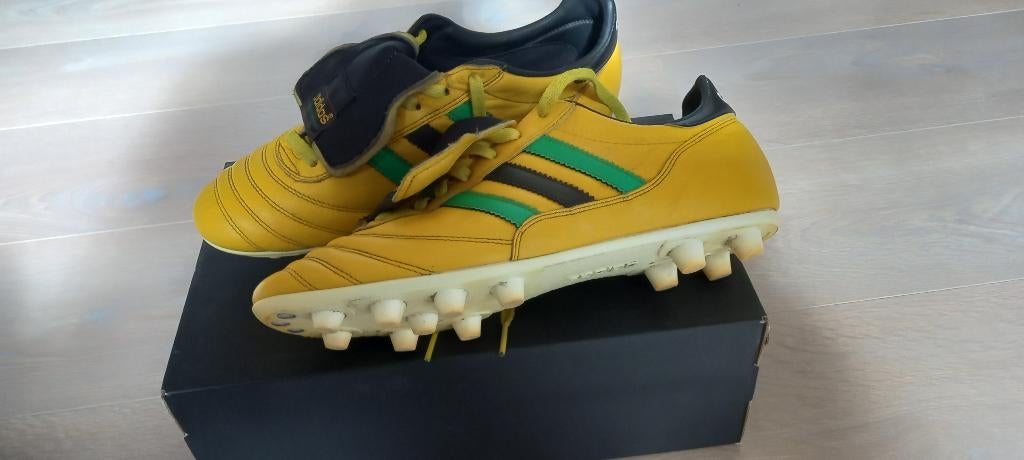 Voetbalschoenen Adidas Copa Mundial maat 42, Sport en Fitness, Voetbal, Ophalen of Verzenden, Zo goed als nieuw