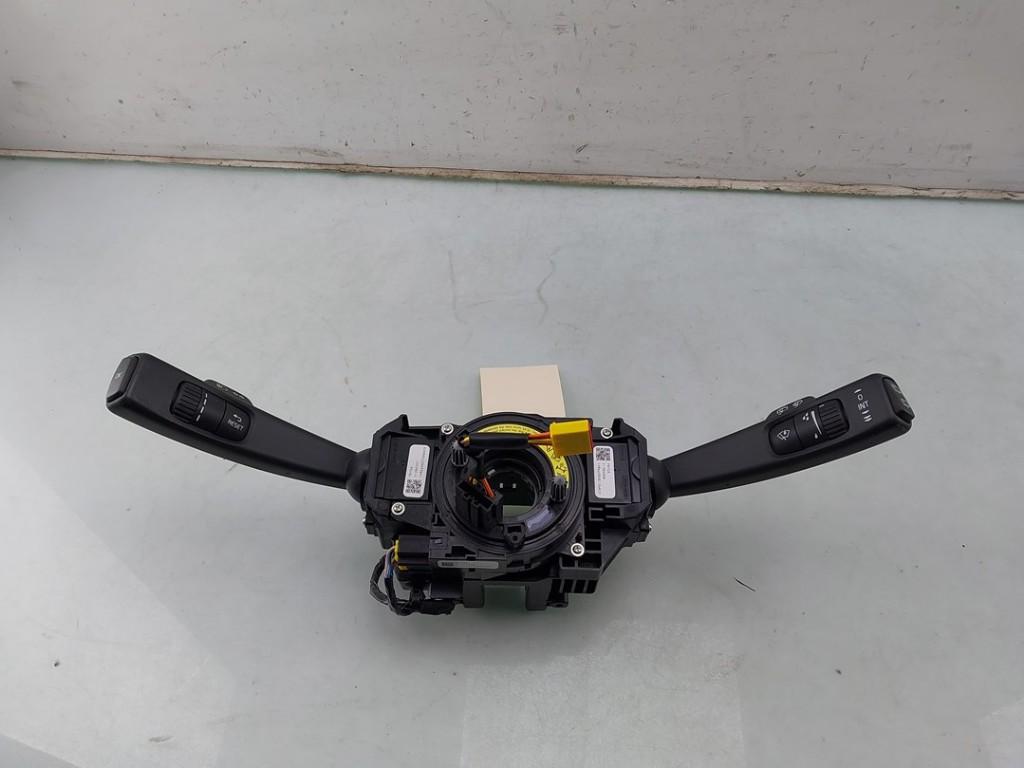 COMBINE COMMODO Volvo V40 (MV) (|31343218|31343022|), Autos : Pièces & Accessoires, Info@volvocars.com, Volvo Car Germany GmbH