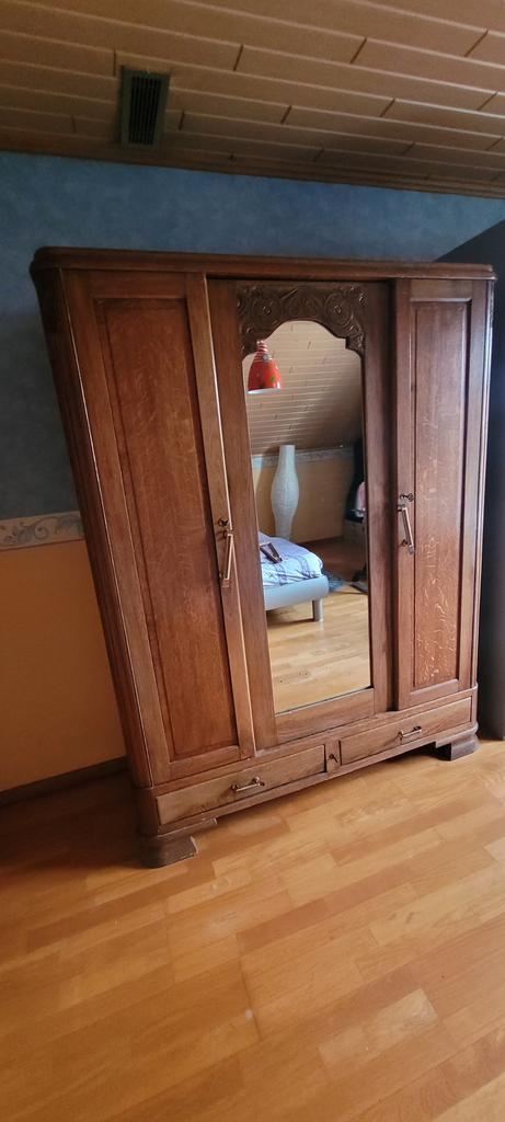 Gatis kleekast, Ophalen