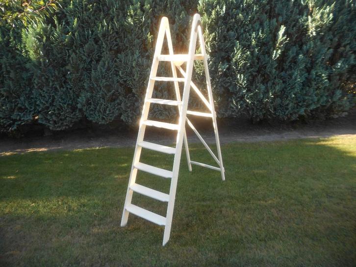 Decoratieve houten ladder - antiek (bloemenstandaard) Li, Tuin en Terras, Bloembakken en Plantenbakken, Hout, Ophalen