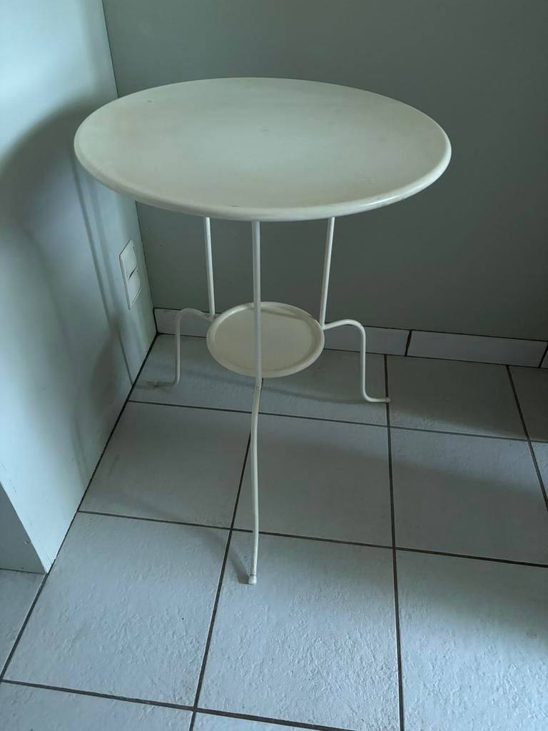 Wit IKEA Lindved bijzettafeltje, Huis en Inrichting, Tafels | Statafels, Ophalen, Gebruikt