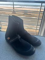 Surf schoenen maat 40, Watersport en Boten, Golfsurfen, Ophalen of Verzenden, Zo goed als nieuw