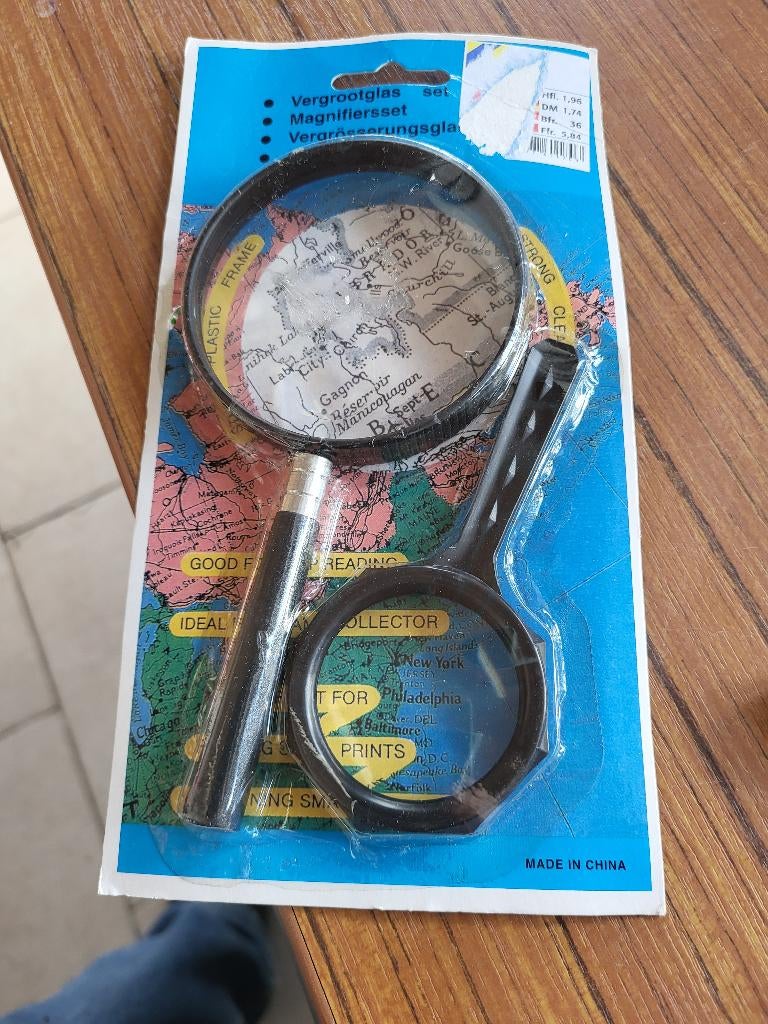 2 vergrootglas nw, Enlèvement