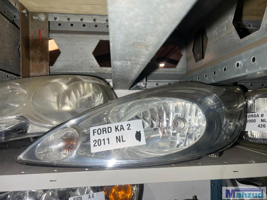 Phare gauche pour Ford Ka 2 (2008-2016), Autos : Pièces & Accessoires, Info@ford.com, Ford Motor Company, American Road 1
48126  Dearborn