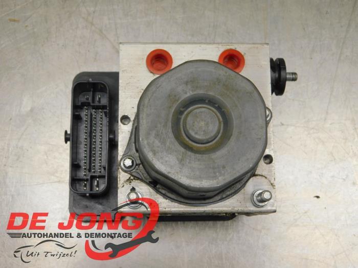 Pompe ABS d'un Dacia Duster, Dacia, -, 3 mois de garantie, Utilisé