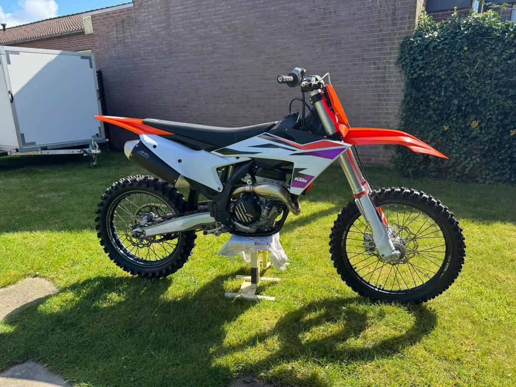 KTM 250 SX-F 2024 en parfait état - 89 heures seulement !, Autres marques, Comme neuf, Enlèvement, 250 cm³