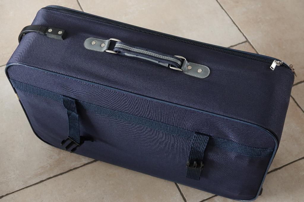 Lots de valises de voyage, Enlèvement, Utilisé, Autres matériaux, Roulettes