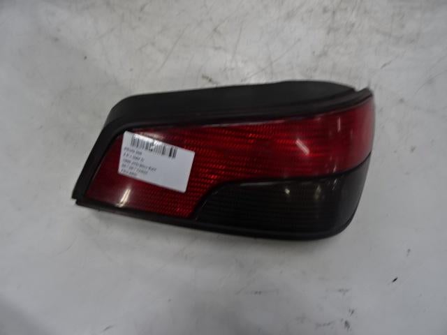 FEU ARRIÈRE DROIT Peugeot 306 (7A / C/S) (01-1993/12-2002), Utilisé, Peugeot