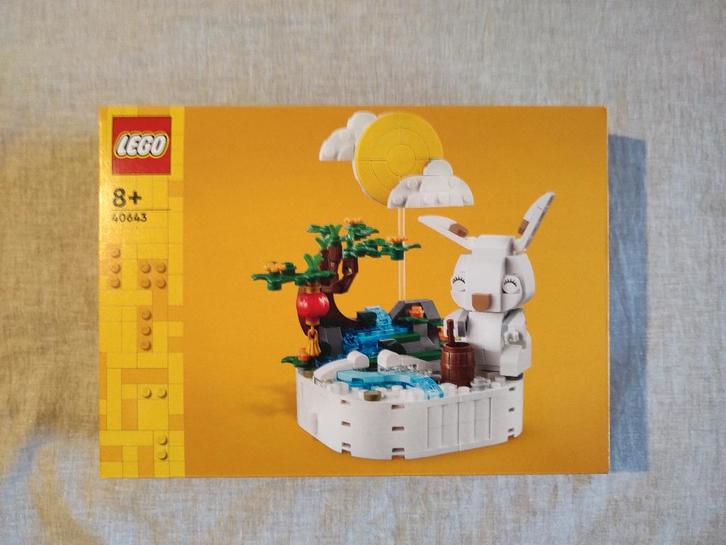Lego 40643 (Maankonijn) + 40756 (Geluksknopen), Kinderen en Baby's, Speelgoed | Duplo en Lego, Nieuw, Lego, Complete set, Ophalen of Verzenden