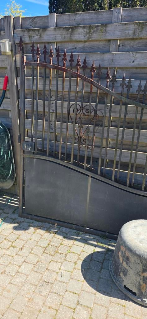 Ijzeren hekken 3m breed., Ophalen